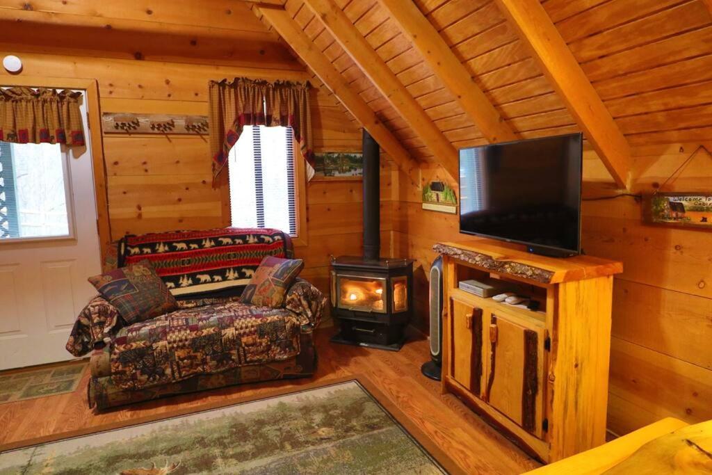 Cute Updated Mountain Cabin Fireplace #3 Helen Exterior photo